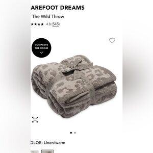 NWT Barefoot Dreams throw